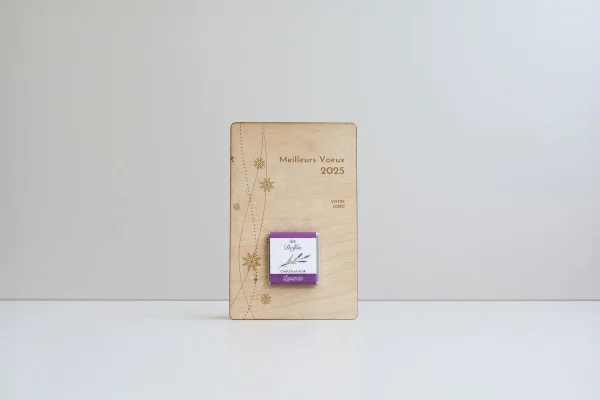 Support de communication durable – carte bois gravée
