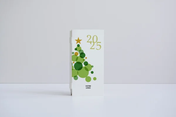 Crayon enroulé en papier écologique
