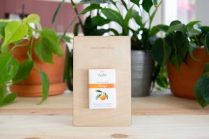 carte-postale-bois-choco-wood-gravure-personnalisee-chocolat-equitable