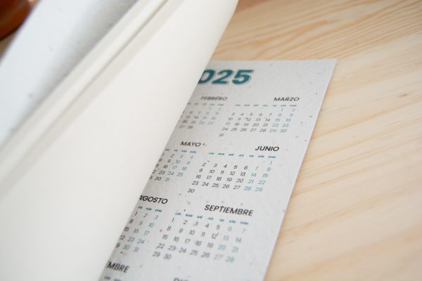 carnet-a5-ecologique-calendrier-personnalisable-papier-ensémé