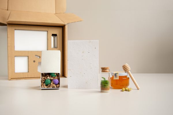 Boîte cadeau écoresponsable WP4 miel